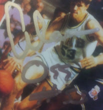 Load image into Gallery viewer, Alan Ogg signed basketball card
